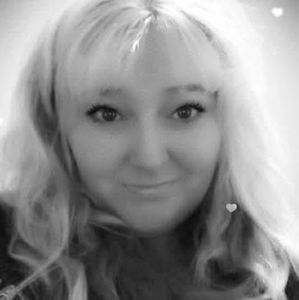 Meet your Posher, Holly